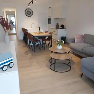 https://antigua.bruges-hotels.info