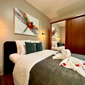 https://luxury-suites-castel.hotelsghent.com
