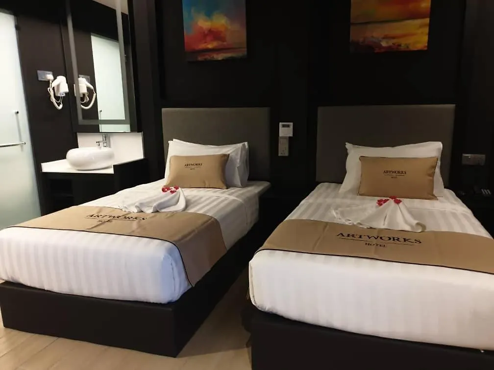Artworks Hotel Ίπο