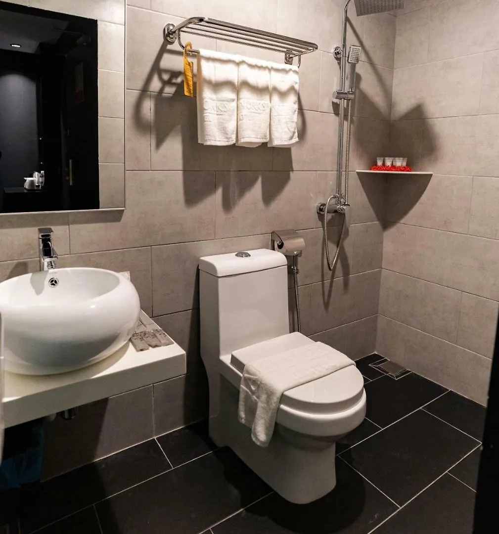 Artworks Hotel Ίπο